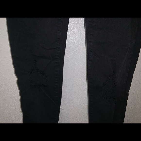 Black American eagle jeans/ Great condition - Picture 3 of 4